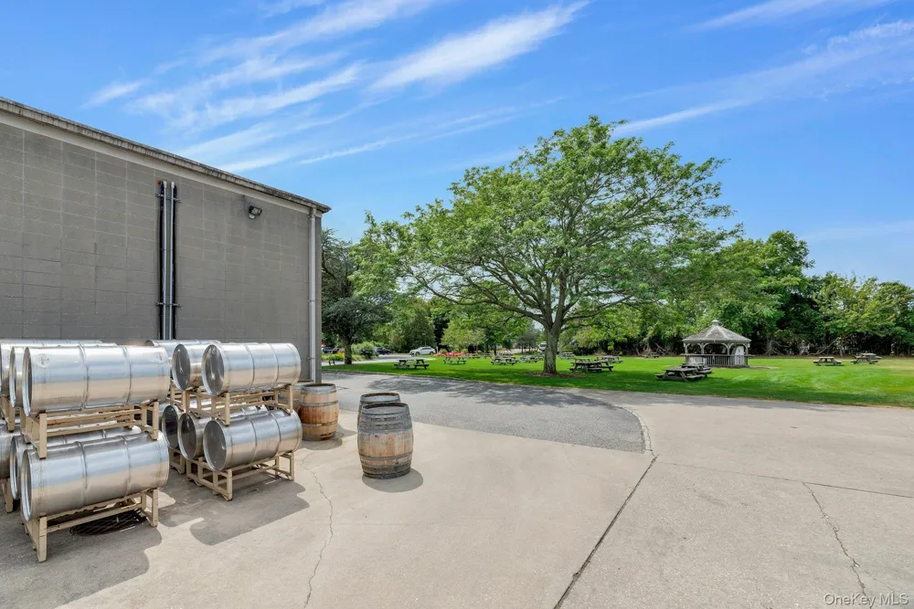 44075 Route 25 Peconic, NY 11971