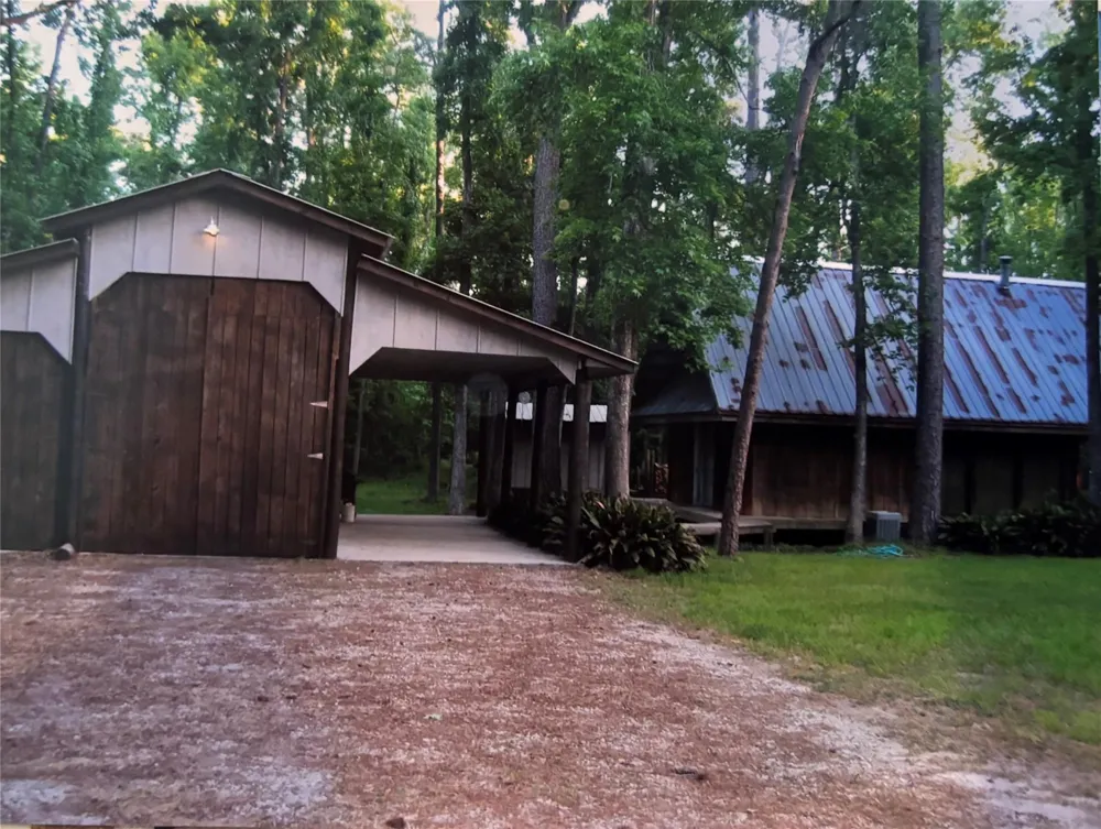 141 Walnut Loop Loop Shepherd, TX 77371