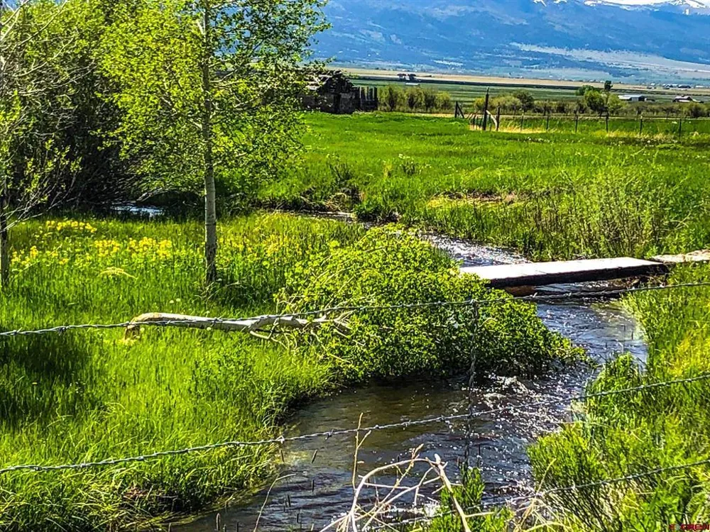 1429 County Road 130 Westcliffe, CO 81252