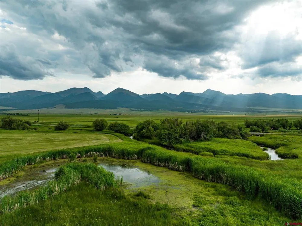 1429 County Road 130 Westcliffe, CO 81252