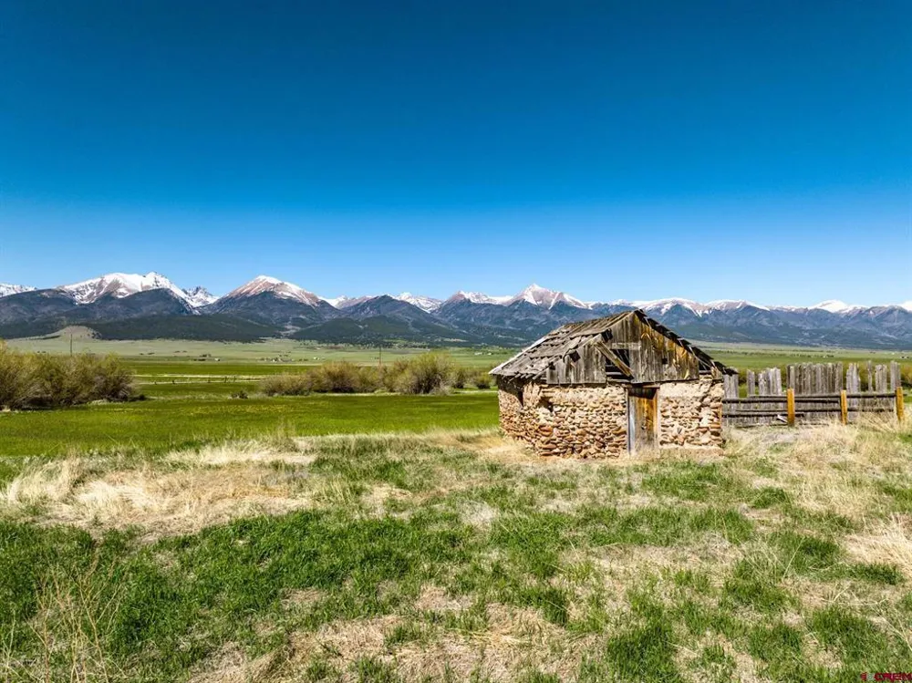 1429 County Road 130 Westcliffe, CO 81252