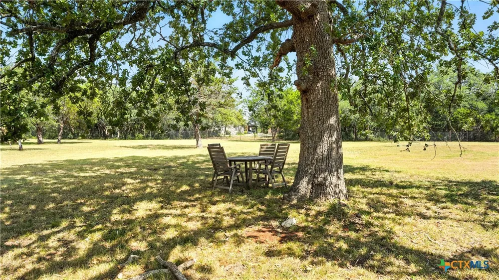 220 Lanier Ranch Road Driftwood, TX 78619