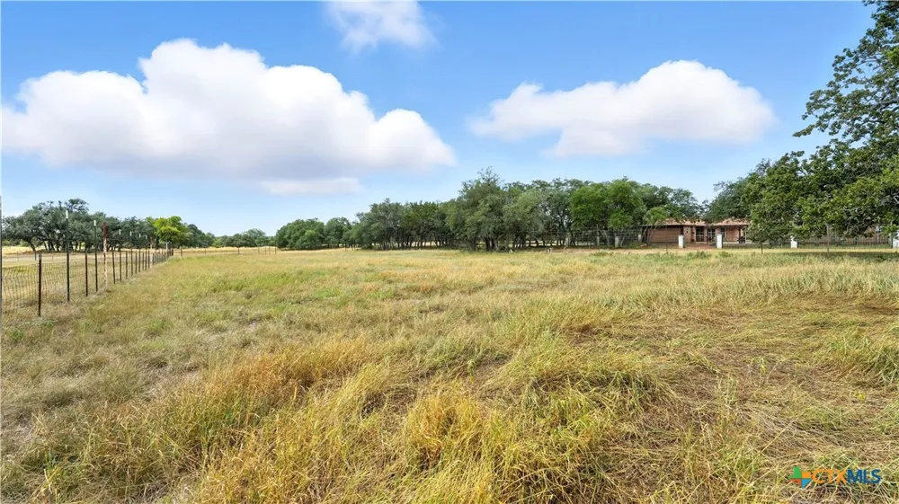 220 Lanier Ranch Road Driftwood, TX 78619