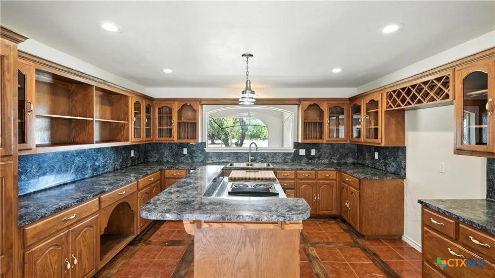 220 Lanier Ranch Road Driftwood, TX 78619