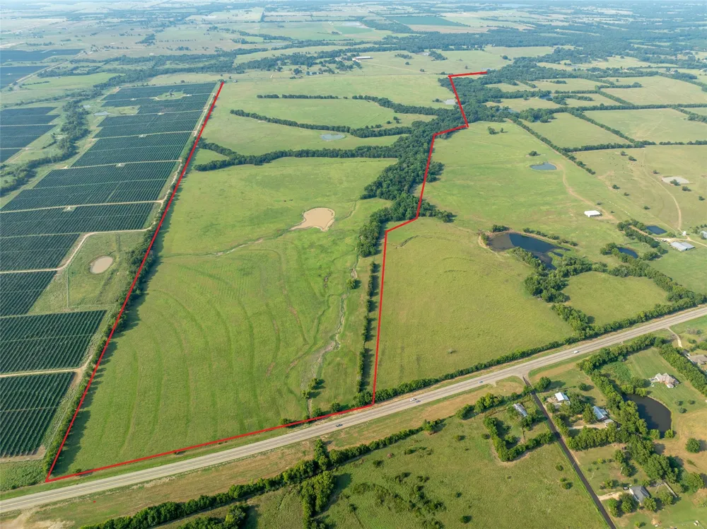 82 W Brookston, TX 75421