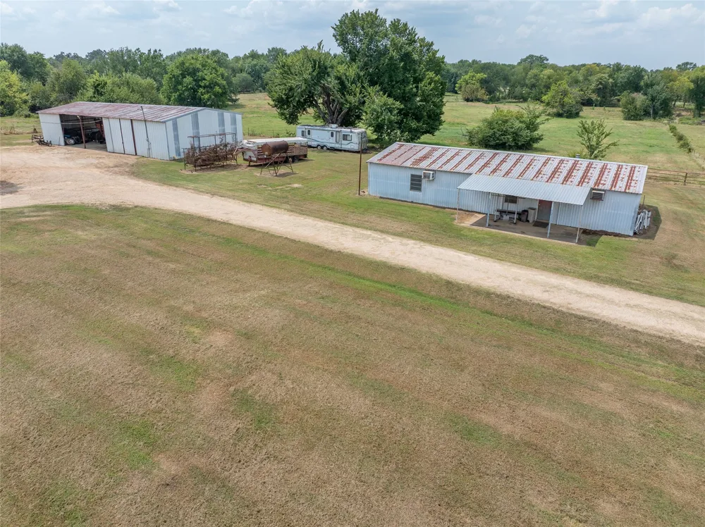 82 W Brookston, TX 75421