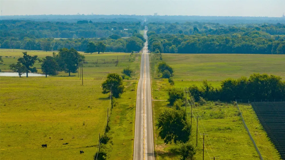 82 W Brookston, TX 75421