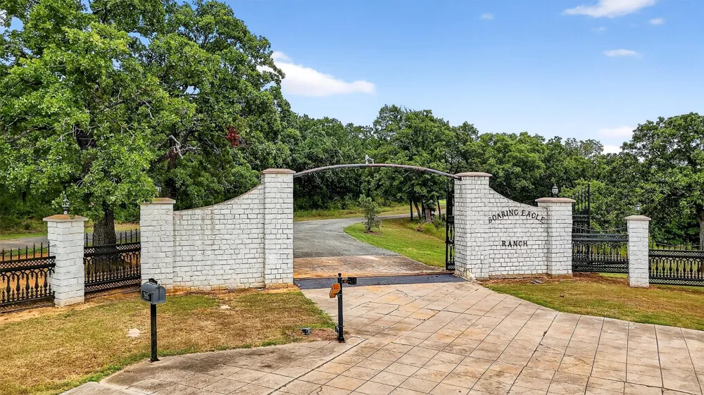 2887 Liberty Road Gordonville, TX 76245