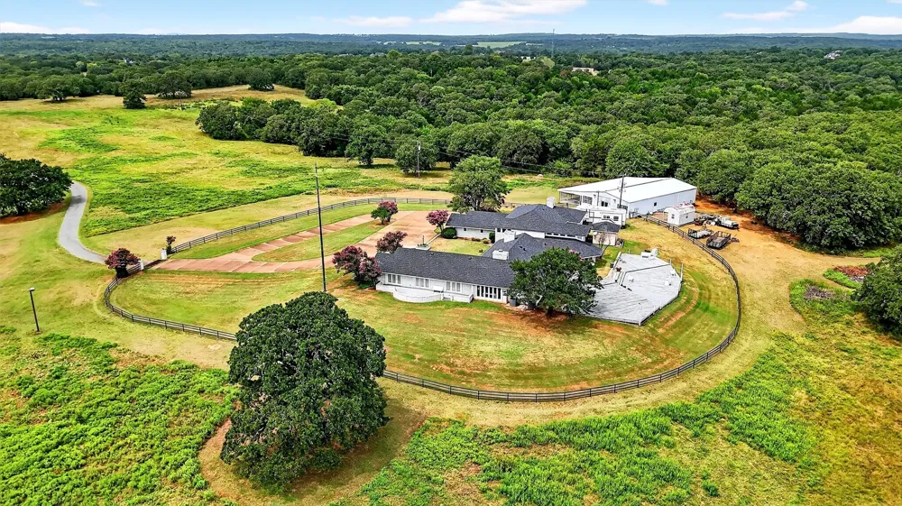 2887 Liberty Road Gordonville, TX 76245