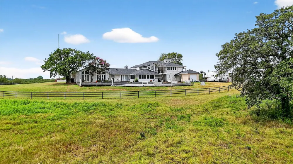 2887 Liberty Road Gordonville, TX 76245