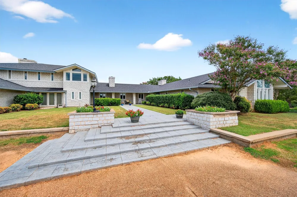 2887 Liberty Road Gordonville, TX 76245