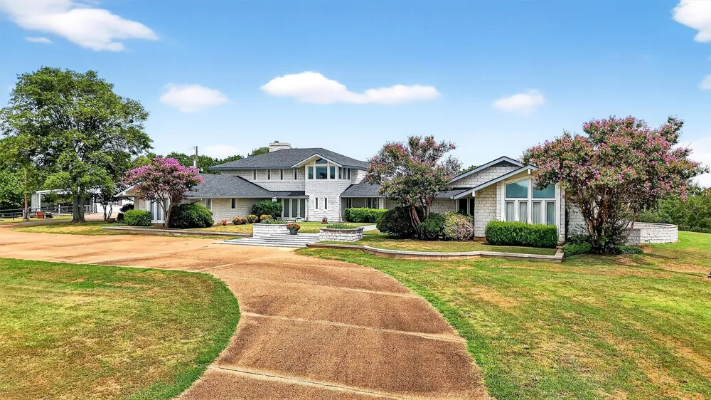 2887 Liberty Road Gordonville, TX 76245