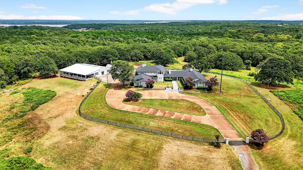 2887 Liberty Road Gordonville, TX 76245