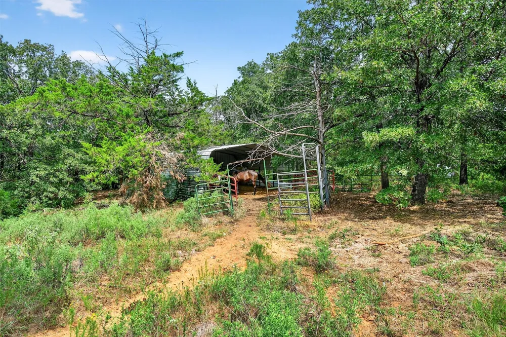 2887 Liberty Road Gordonville, TX 76245