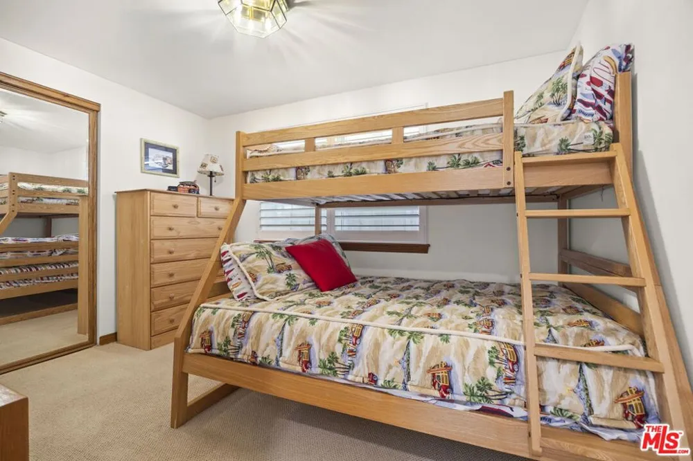 1005 Ocean Drive Oxnard, CA 93035