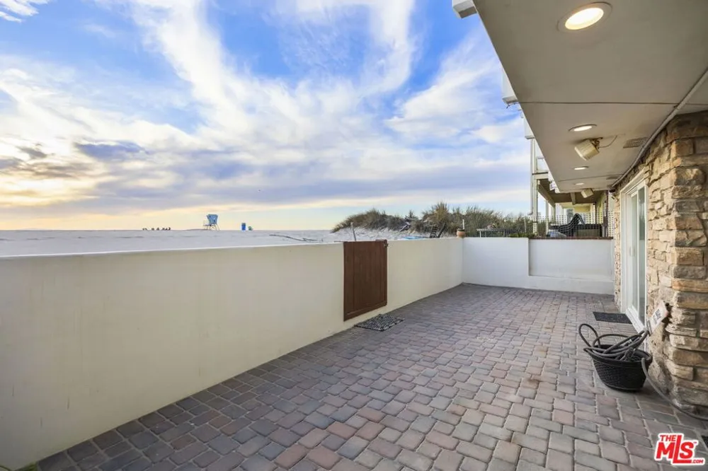 1005 Ocean Drive Oxnard, CA 93035