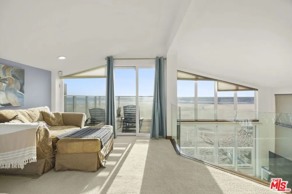 1005 Ocean Drive Oxnard, CA 93035