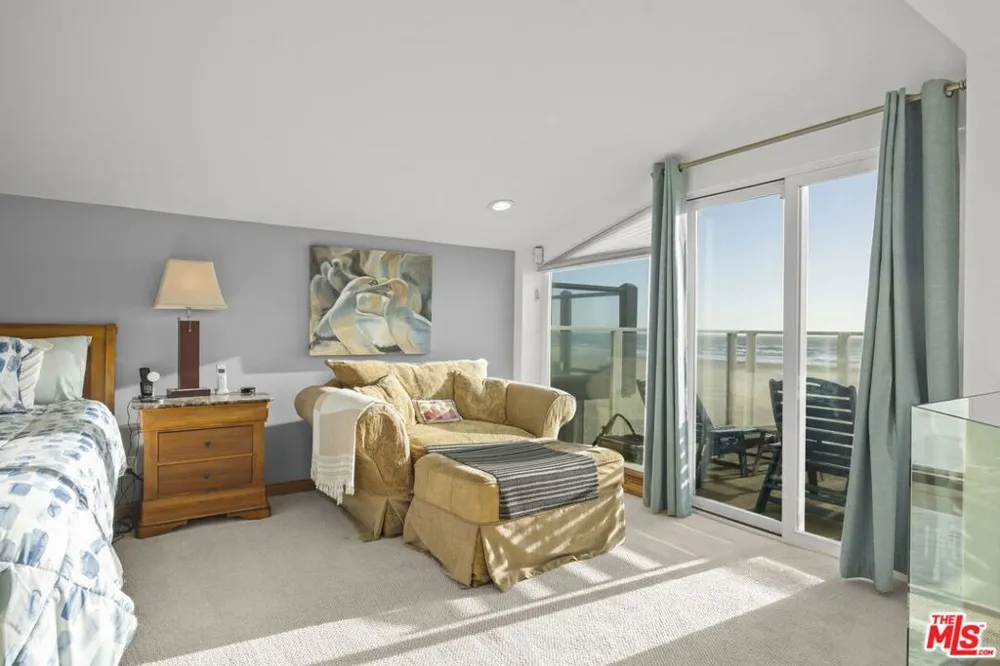 1005 Ocean Drive Oxnard, CA 93035