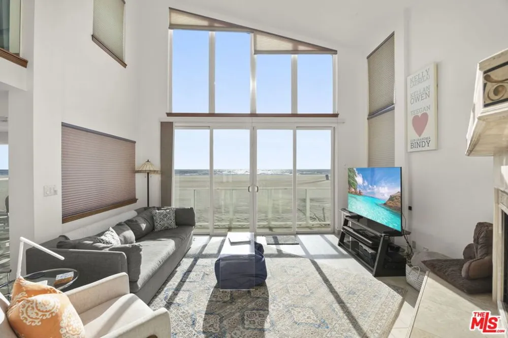 1005 Ocean Drive Oxnard, CA 93035