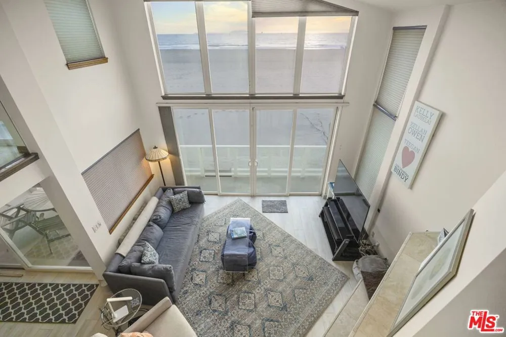 1005 Ocean Drive Oxnard, CA 93035