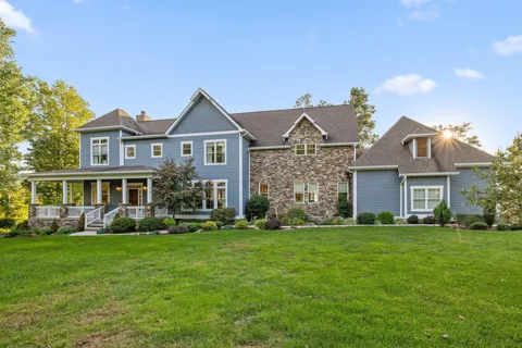 190 Gray Fox Court