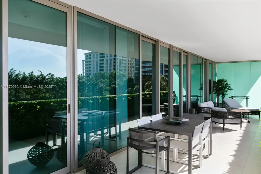 360 Ocean Dr #305S Key Biscayne, FL 33149