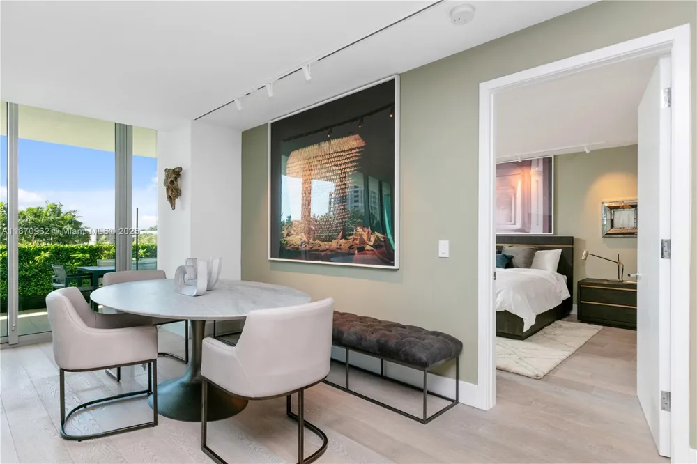 360 Ocean Dr #305S Key Biscayne, FL 33149