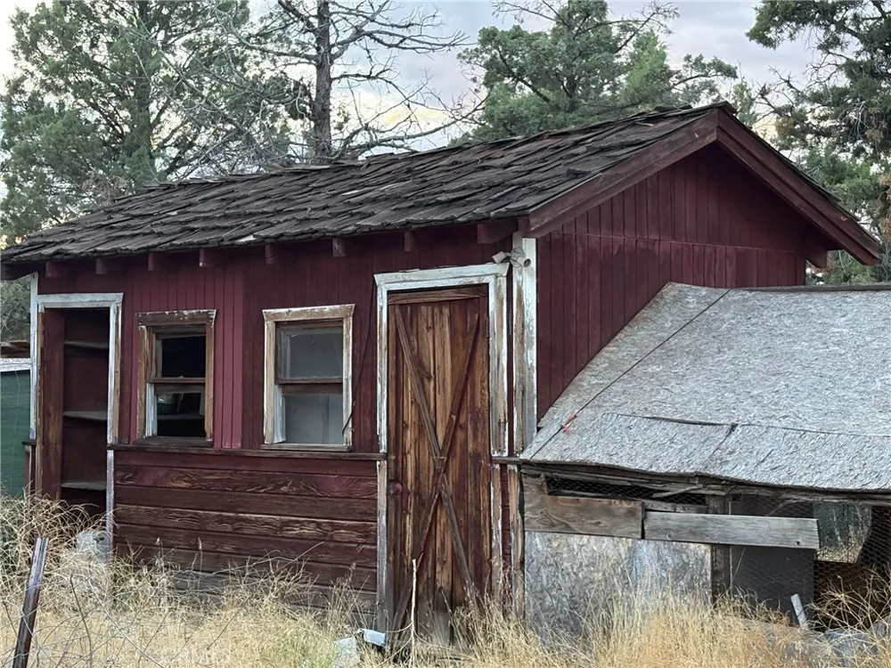 13409 County Hwy A-12 Montague, CA 96064