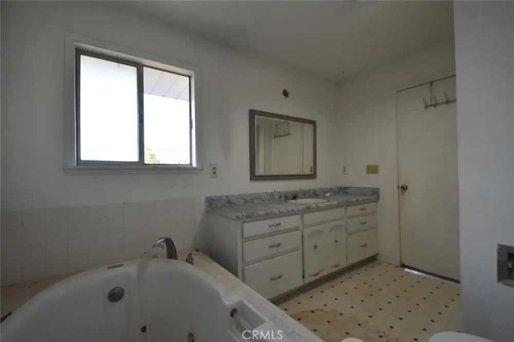 13409 County Hwy A-12 Montague, CA 96064