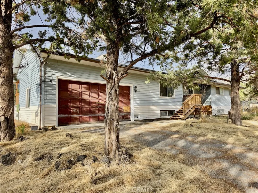 13409 County Hwy A-12 Montague, CA 96064