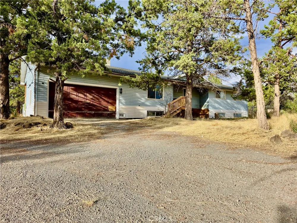 13409 County Hwy A-12 Montague, CA 96064