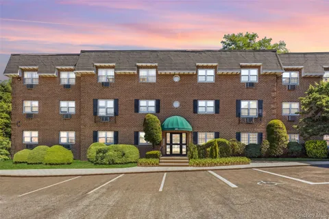 400 Maryland Avenue #1D