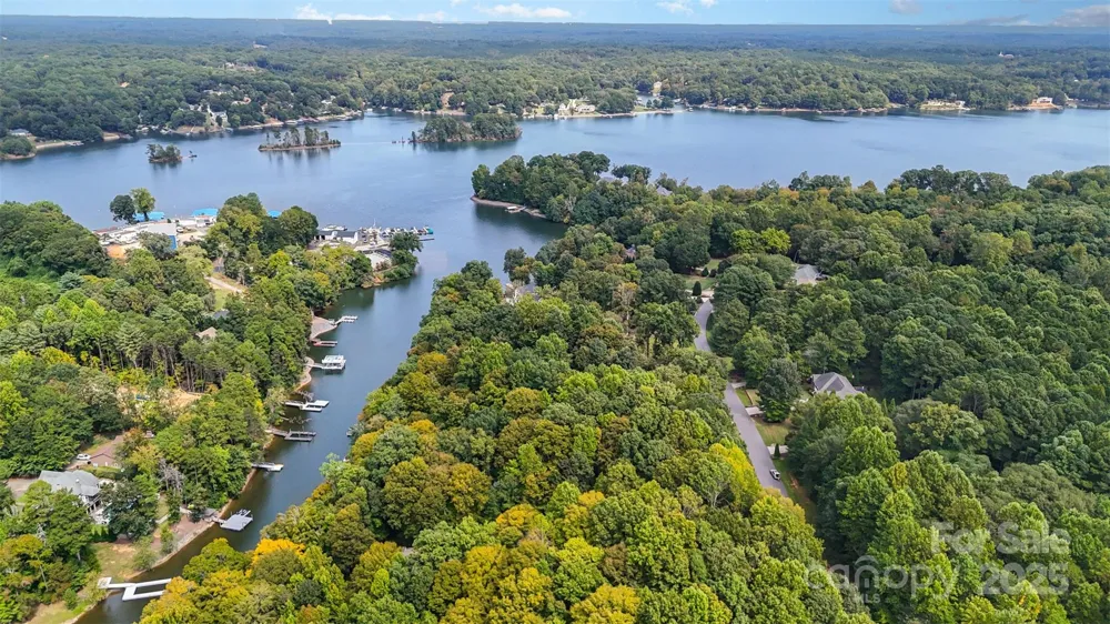 8068 Summit Ridge Drive Catawba, NC 28609