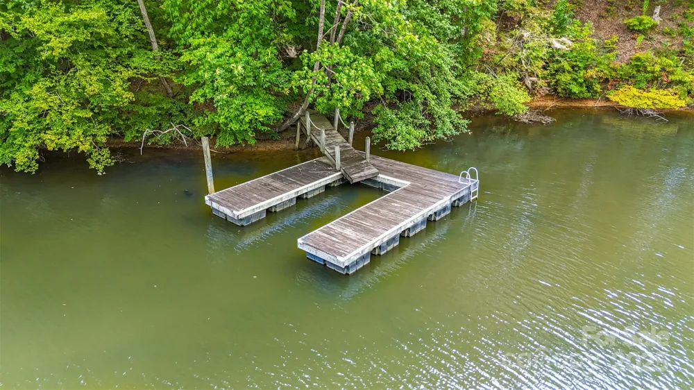 8068 Summit Ridge Drive Catawba, NC 28609