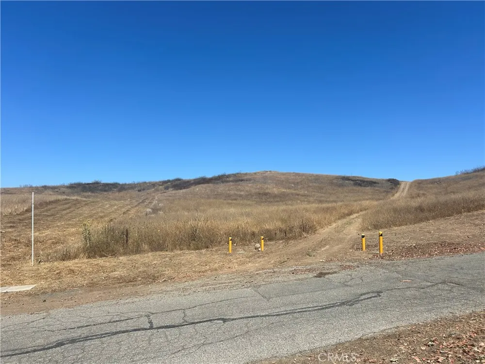 Vista Flora Rd. Murrieta, CA 92562