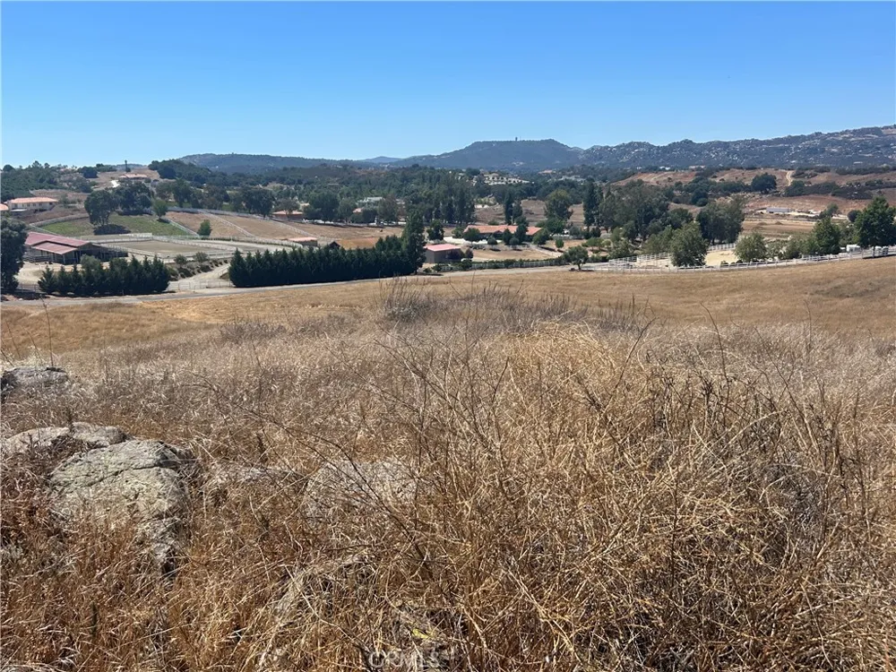 Vista Flora Rd. Murrieta, CA 92562