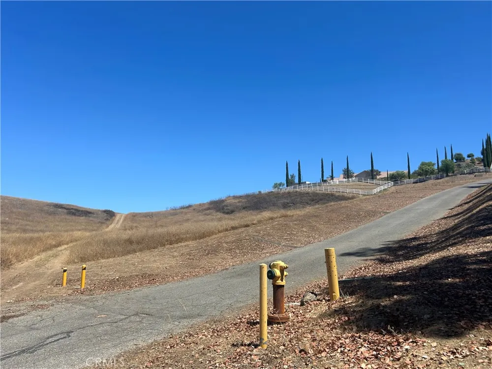 Vista Flora Rd. Murrieta, CA 92562