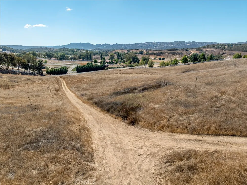 Vista Flora Rd. Murrieta, CA 92562