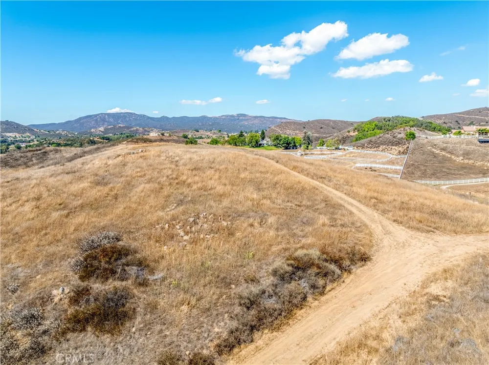 Vista Flora Rd. Murrieta, CA 92562
