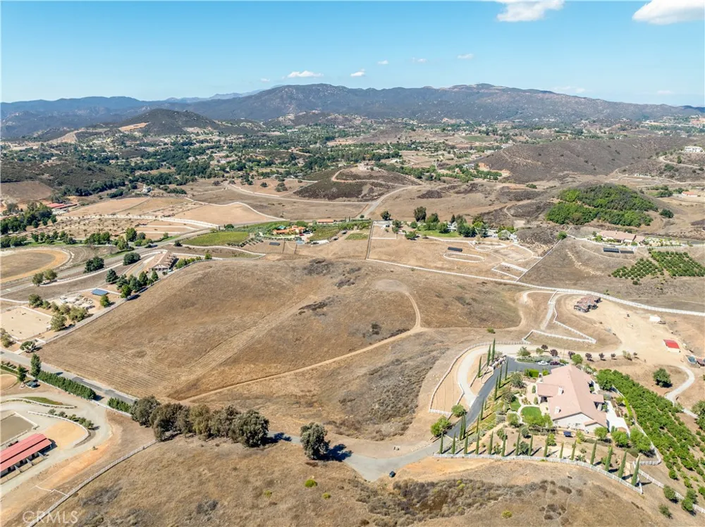 Vista Flora Rd. Murrieta, CA 92562