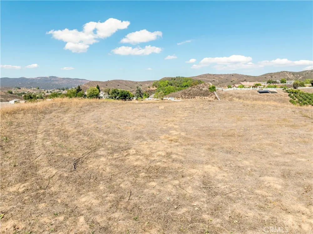Vista Flora Rd. Murrieta, CA 92562