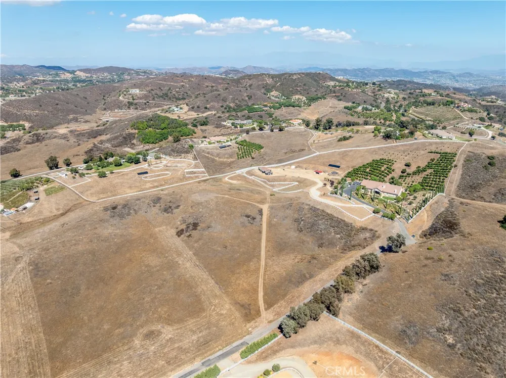 Vista Flora Rd. Murrieta, CA 92562