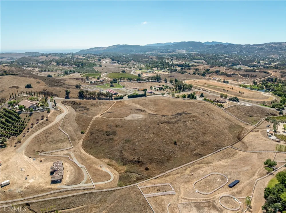 Vista Flora Rd. Murrieta, CA 92562