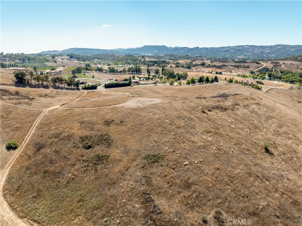 Vista Flora Rd. Murrieta, CA 92562