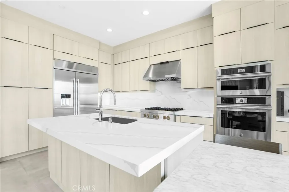 745 Alder Way Montebello, CA 90640