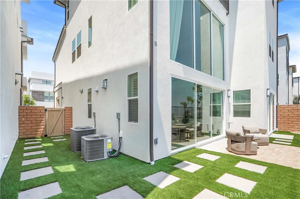 745 Alder Way Montebello, CA 90640