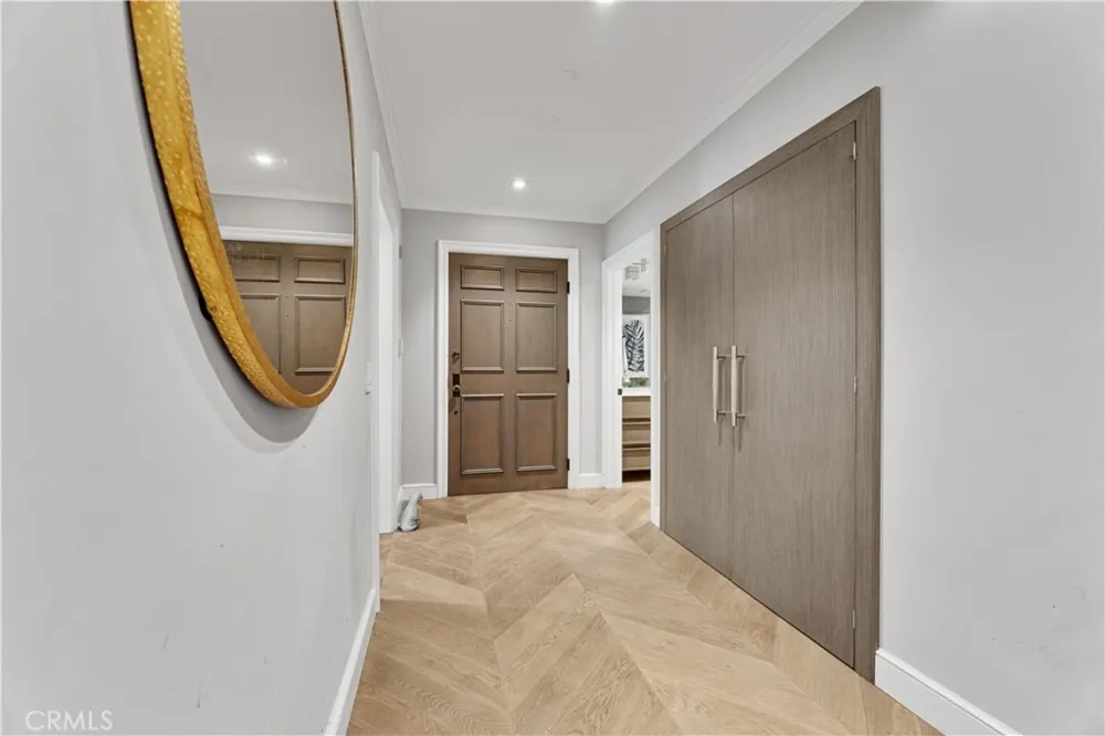 277 S Spalding Drive #201 Beverly Hills, CA 90212