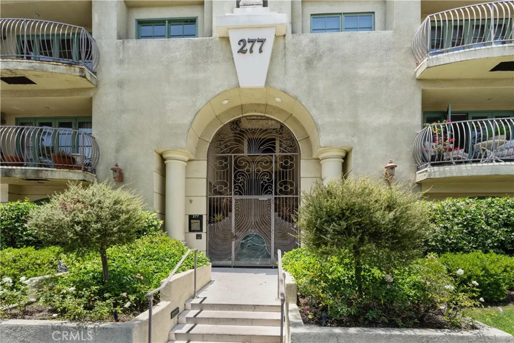 277 S Spalding Drive #201 Beverly Hills, CA 90212
