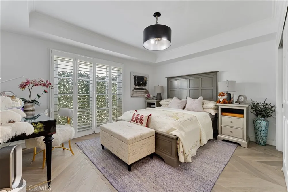 277 S Spalding Drive #201 Beverly Hills, CA 90212