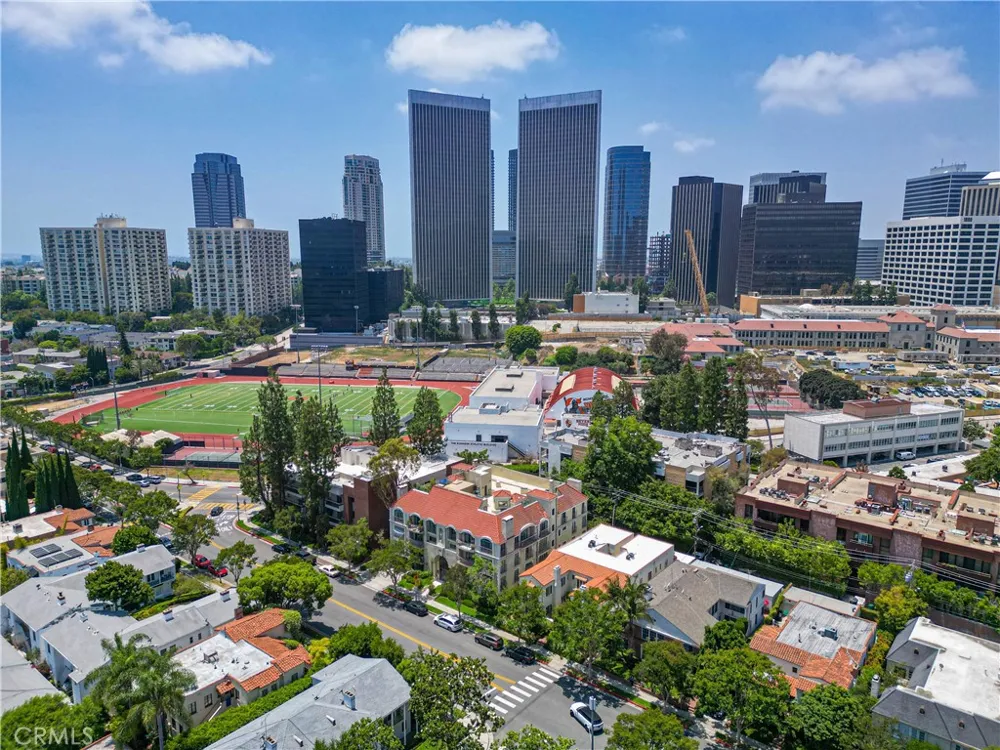 277 S Spalding Drive #201 Beverly Hills, CA 90212
